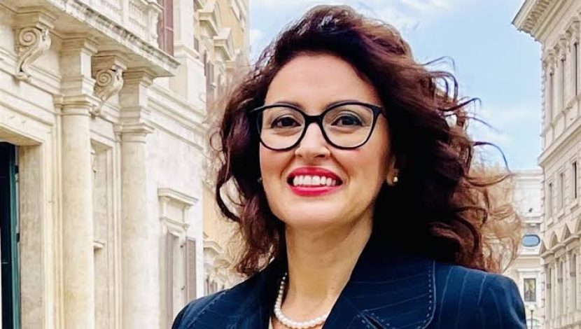 la viceministra Maria Teresa Bellucci